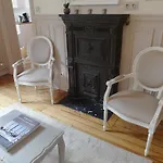 B&B D : Louvre Elegant