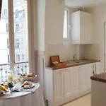 B&B D : Louvre Elegant 파리