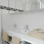 B&B D : Louvre Elegant 파리