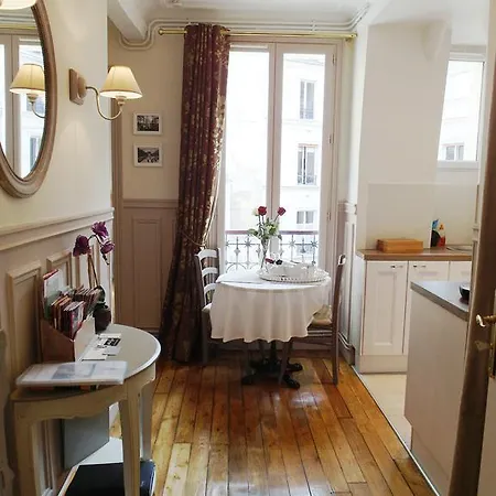 Chambre D Hote : Louvre Elegant Apt Suite