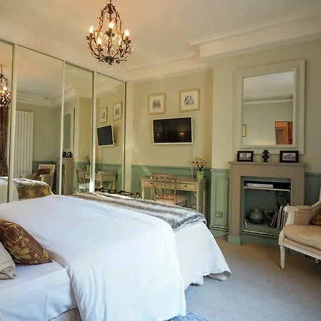 Chambre D Hote : Louvre Elegant Apt Suite 4*
