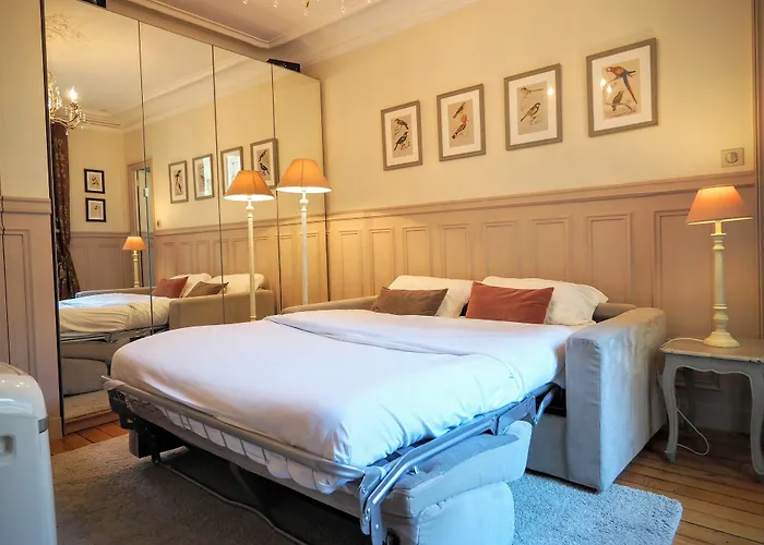 Chambre D Hote : Louvre Elegant Apt Suite Paris