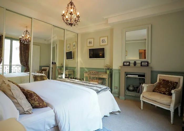 Chambre D Hote : Louvre Elegant Apt Suite 4*