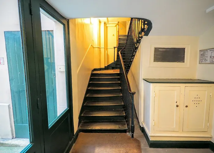 Chambre D Hote : Louvre Elegant Apt Suite