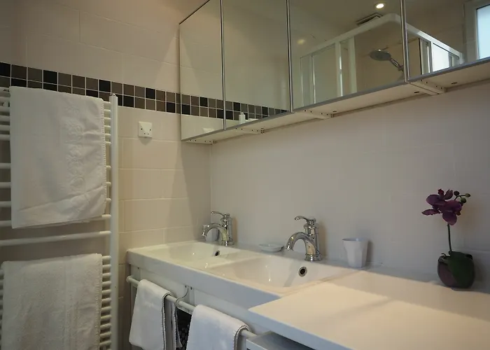 Chambre D Hote : Louvre Elegant Apt Suite 4*