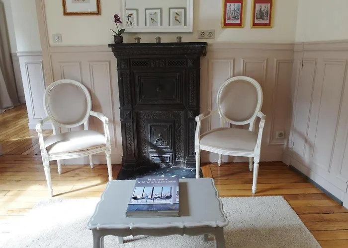 Chambre D Hote : Louvre Elegant Apt Suite 4* Paris