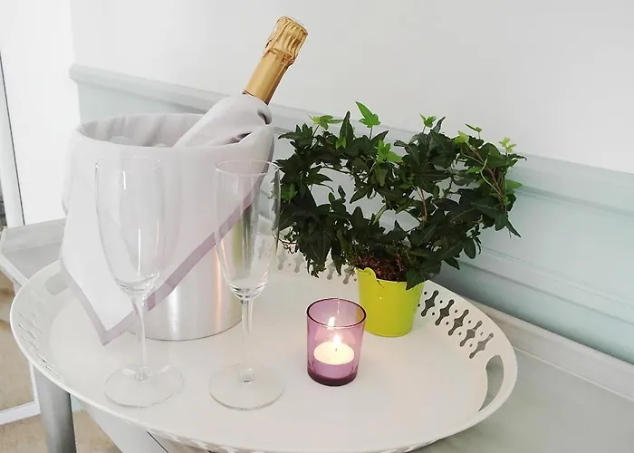 D : Louvre Elegant Bed & Breakfast Paris