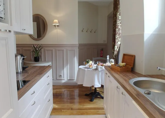 D : Louvre Elegant Bed & Breakfast Paris