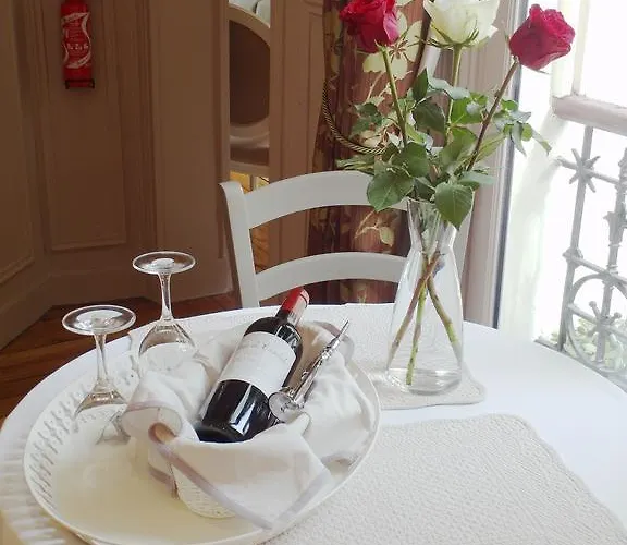 Bed & Breakfast D : Louvre Elegant Paris