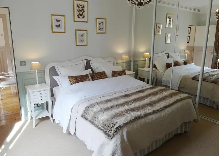 D : Louvre Elegant Bed & Breakfast Paris