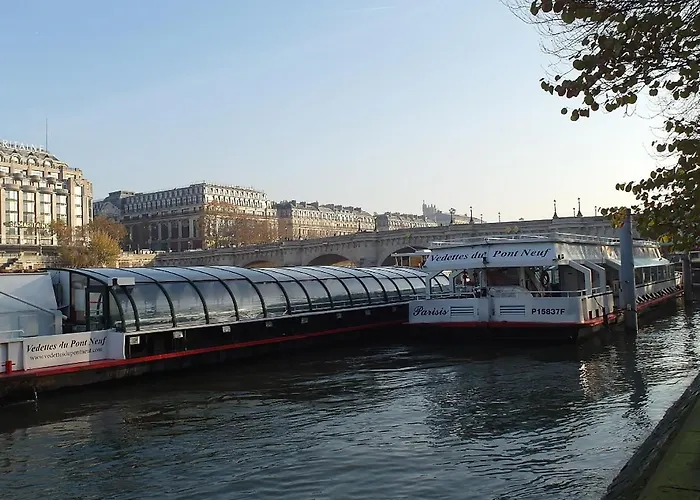D : Louvre Elegant Bed & Breakfast Paris